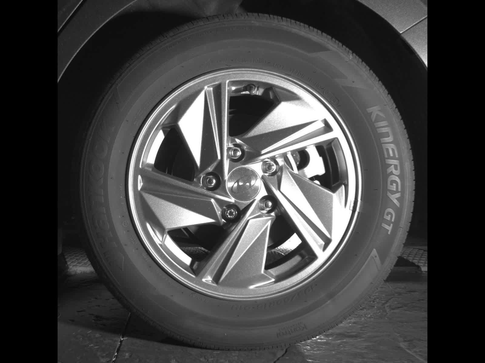 Used 2024 Hyundai Elantra SE FWD image 11