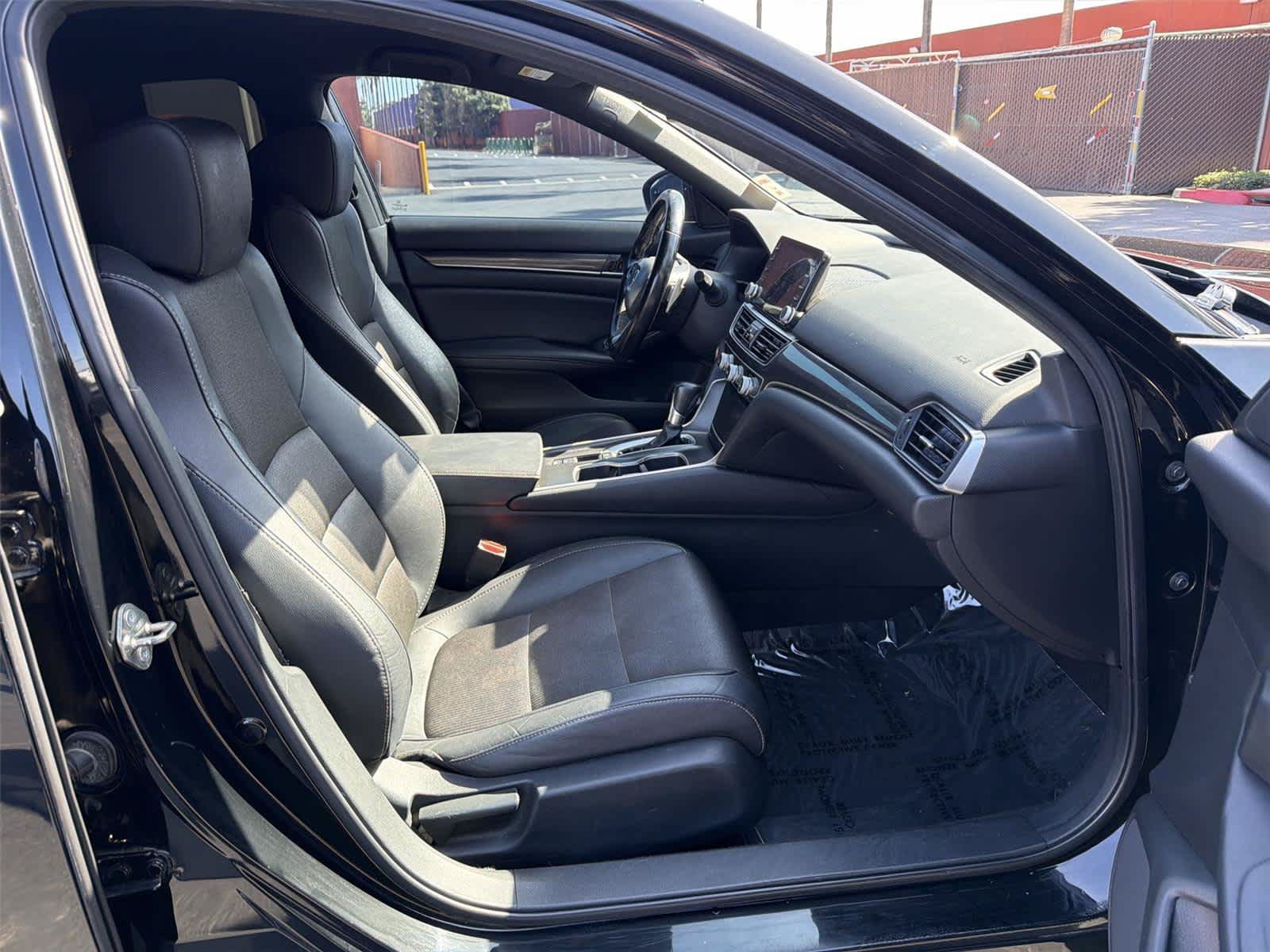 Used 2019 Honda Accord Sport image 15