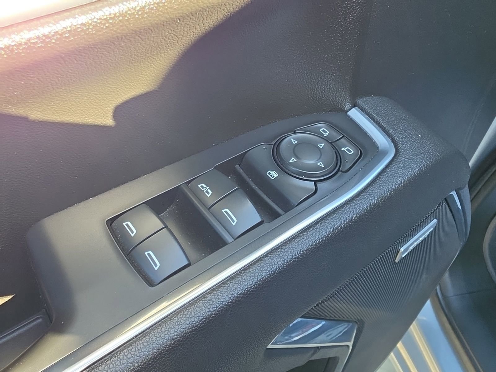 Used 2025 Chevrolet Silverado 1500 RST AWD/4WD image 14