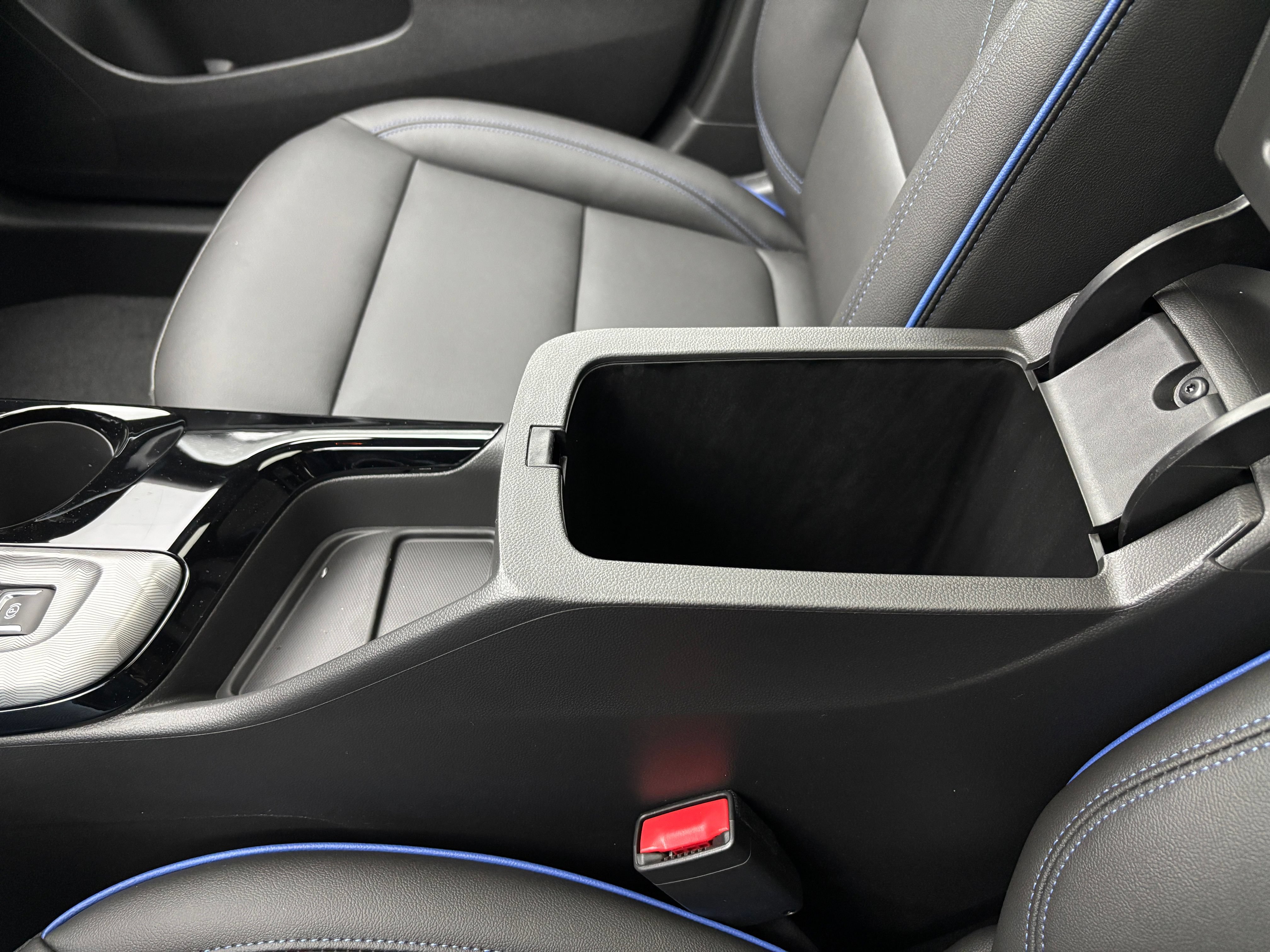 New 2026 Buick Envista Sport Touring w/ Convenience I Package FWD image 31