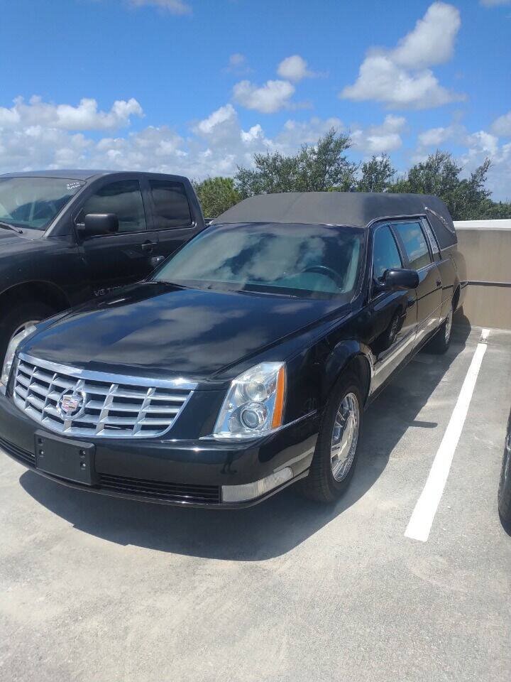Used 2009 Cadillac DTS Hearse FWD image 4