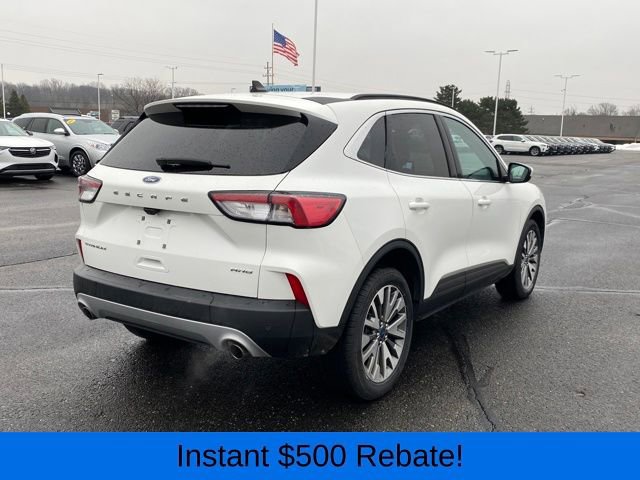 Used 2022 Ford Escape Titanium image 3