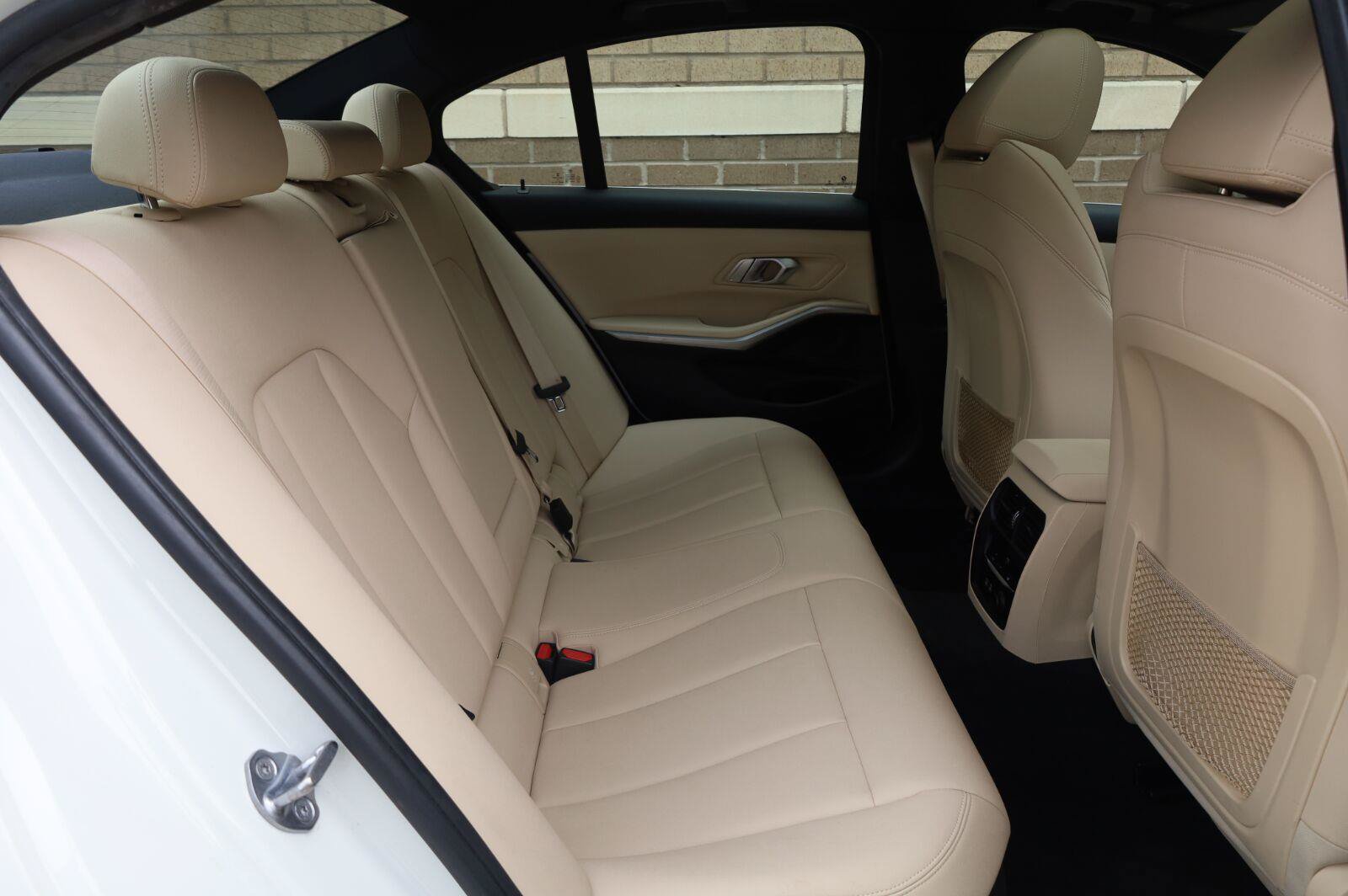 Used 2020 BMW 330i Sedan w/ Premium Package RWD image 27