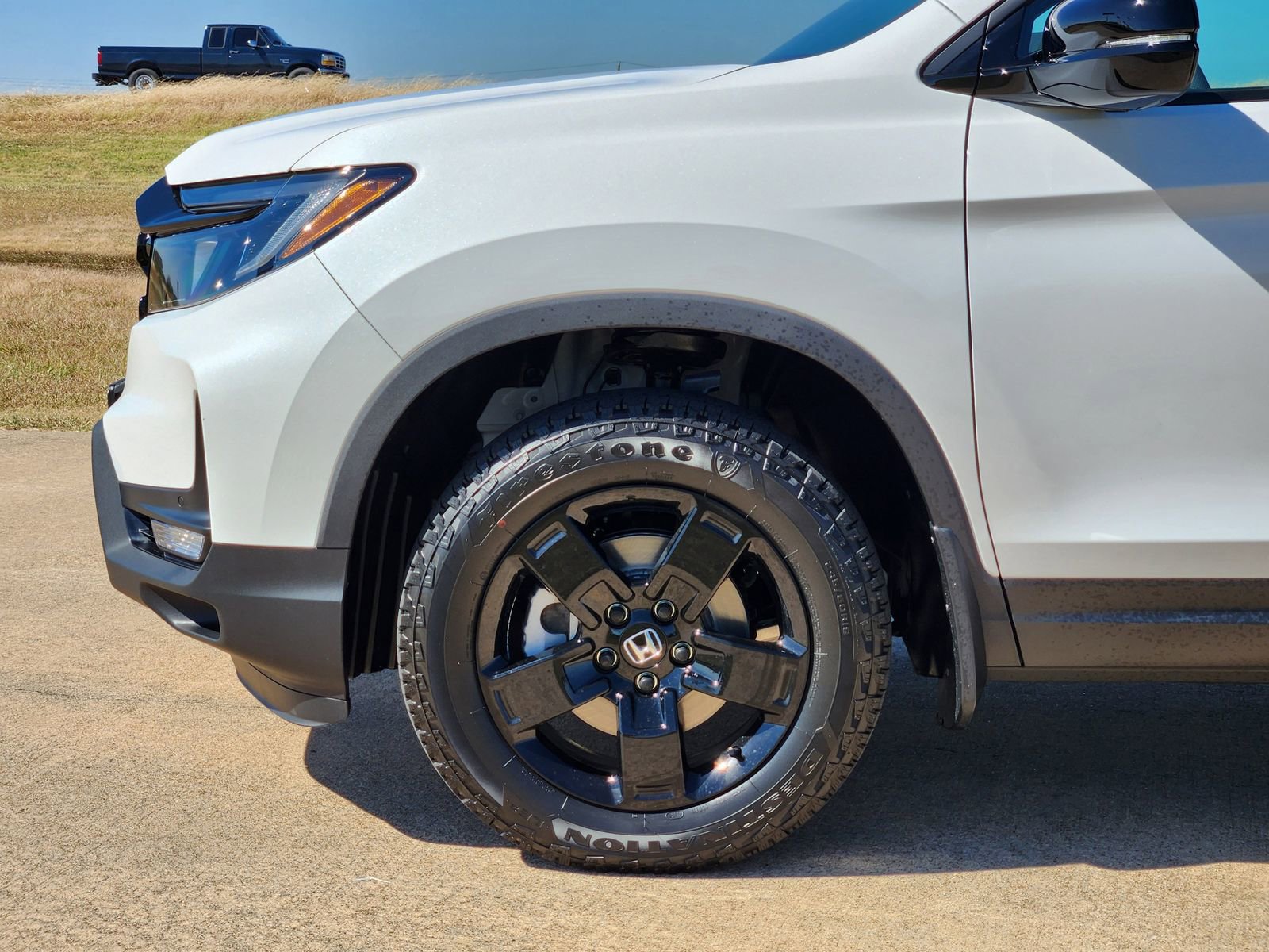New 2026 Honda Ridgeline Black Edition image 10