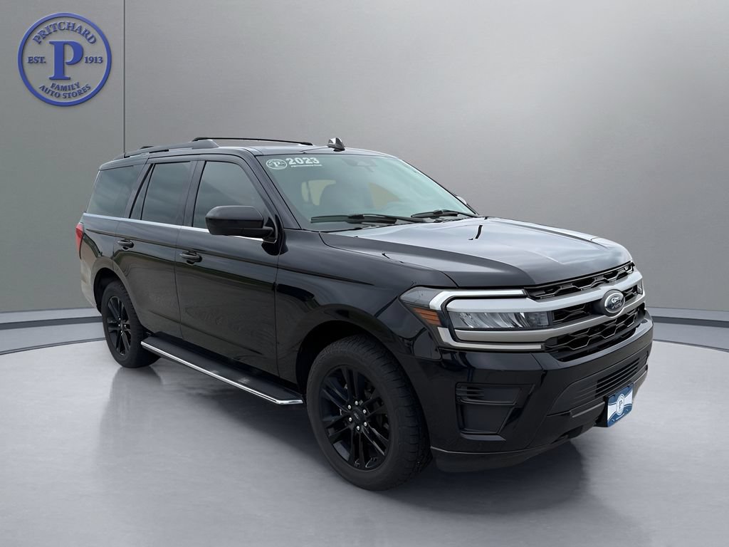 Used 2023 Ford Expedition XLT AWD/4WD image 1