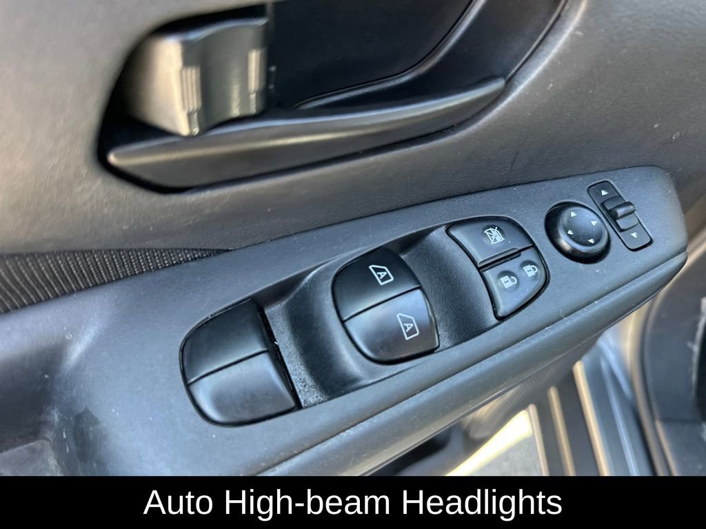 Used 2025 Nissan Kicks Play S FWD image 10