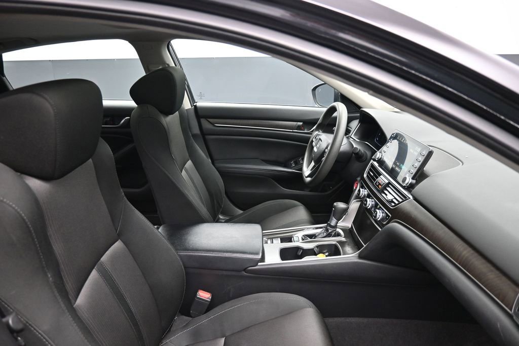 Used 2018 Honda Accord EX image 25