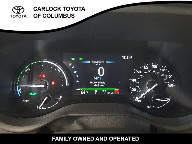 Used 2025 Toyota Sienna LE FWD image 25