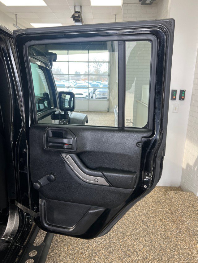 Used 2013 Jeep Wrangler Unlimited Sport image 15