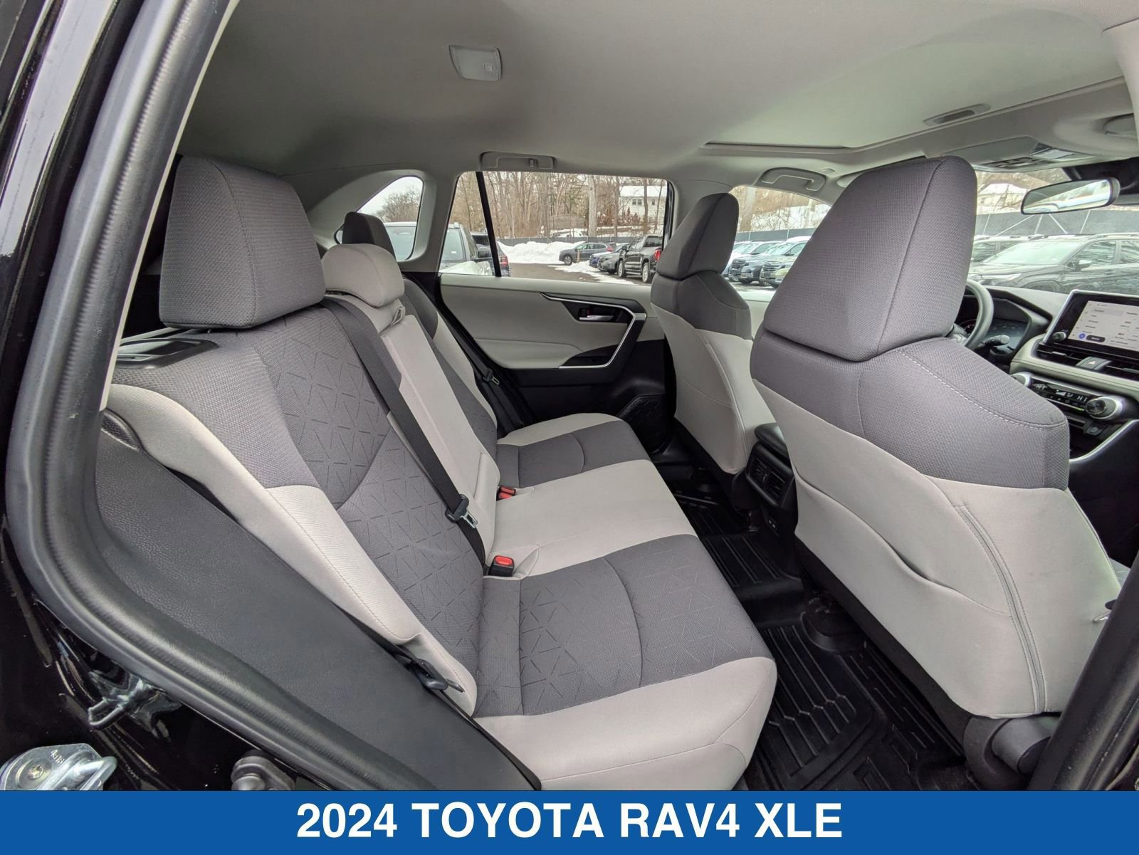 Used 2024 Toyota RAV4 XLE w/ Convenience Package image 36