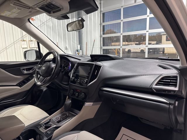 Used 2022 Subaru Forester Premium image 27