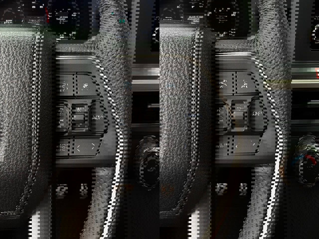 Used 2025 Toyota Tacoma TRD Sport image 32