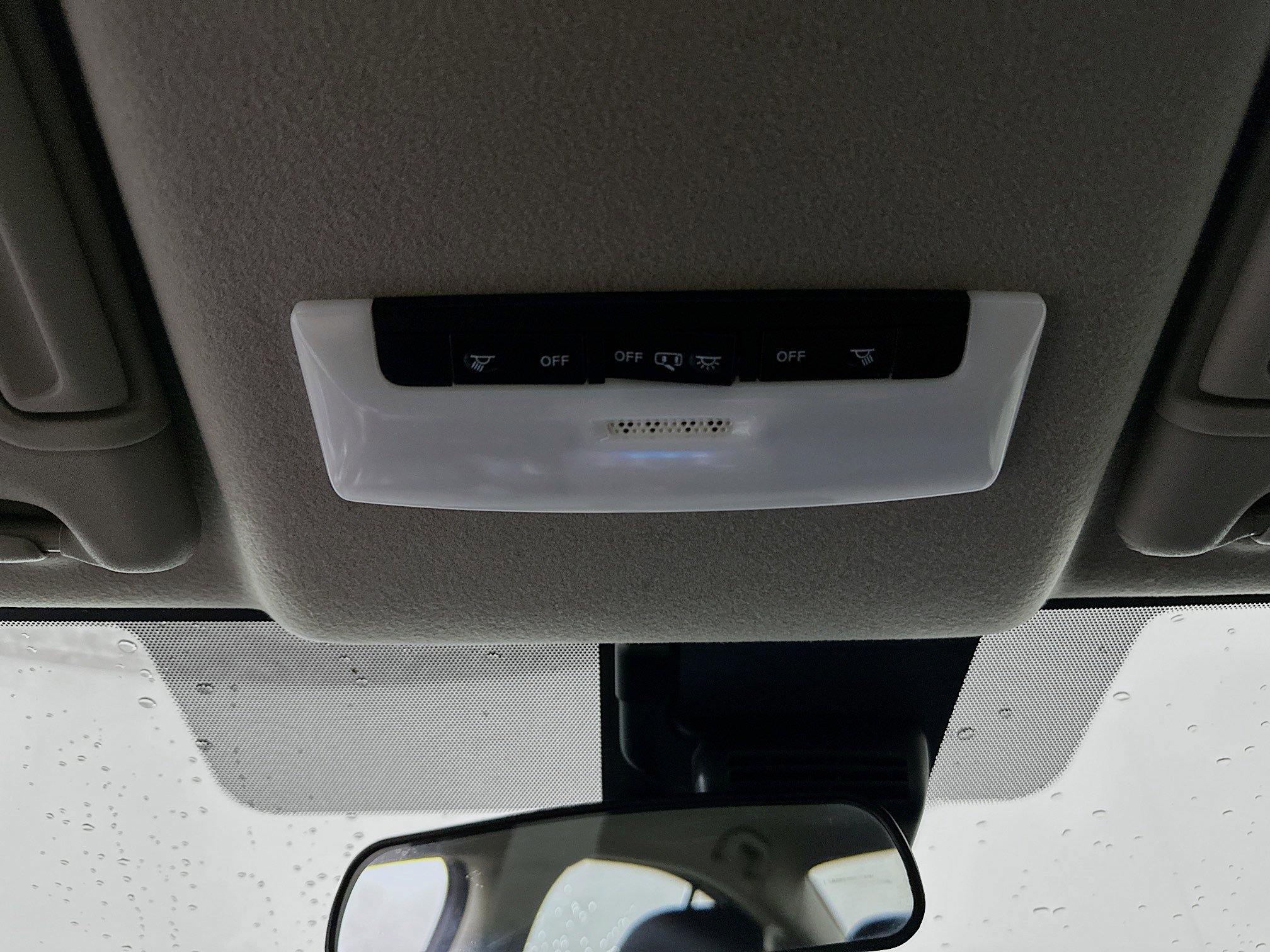Used 2024 Nissan Versa SV w/ Trunk Package FWD image 18