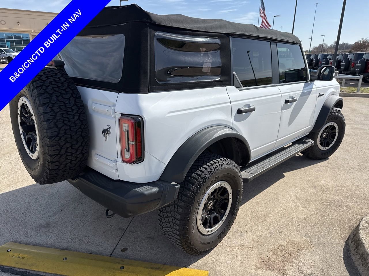 Used 2021 Ford Bronco Badlands image 12