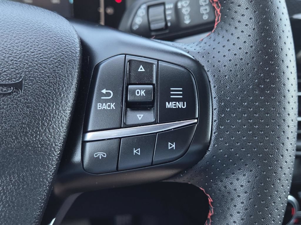 Used 2025 Ford Escape ST-Line Select AWD/4WD image 22