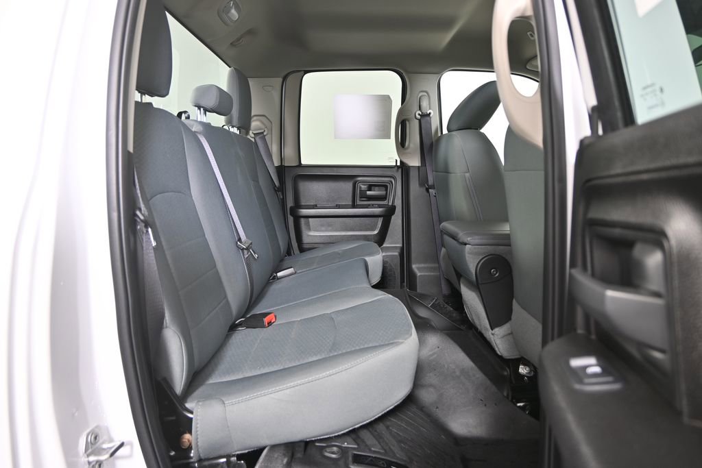 Used 2019 RAM 1500 Express w/ Express Value Package AWD/4WD image 16