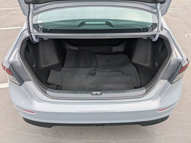 Used 2023 Honda Accord Touring image 31