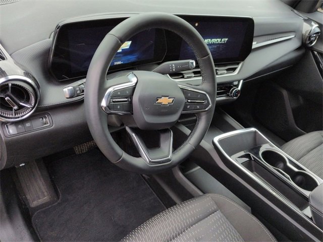 Used 2025 Chevrolet Equinox LT image 11