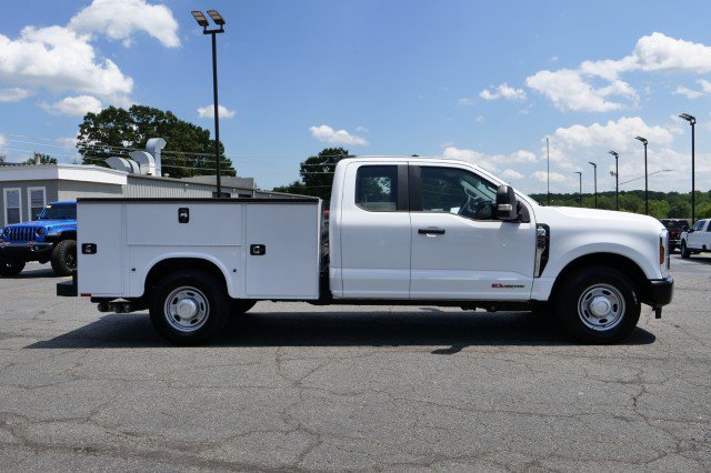 Used 2025 Ford F250 XL RWD image 9