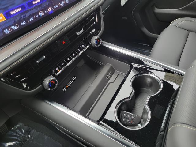 New 2026 Chevrolet Suburban Premier AWD/4WD image 14