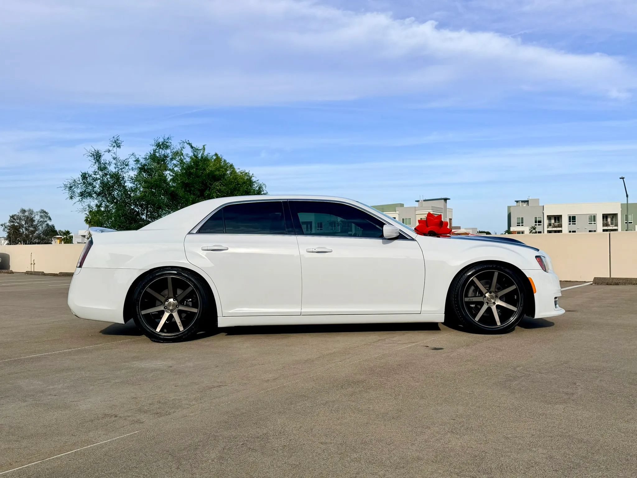 Used 2013 Chrysler 300 S RWD image 10