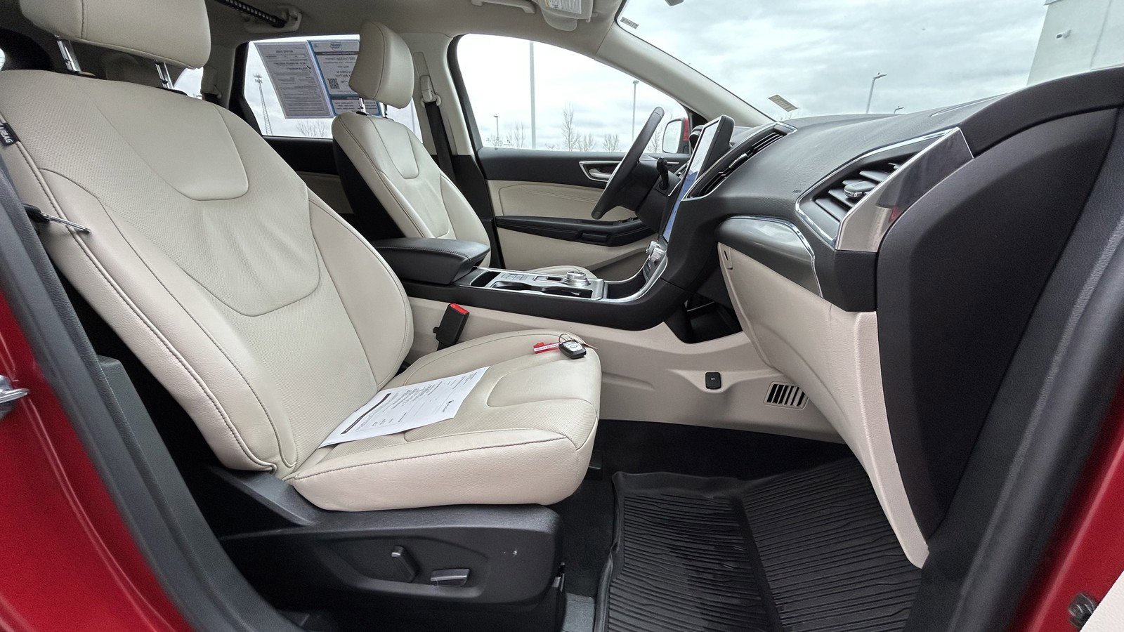 Used 2022 Ford Edge Titanium w/ Equipment Group 301A image 19