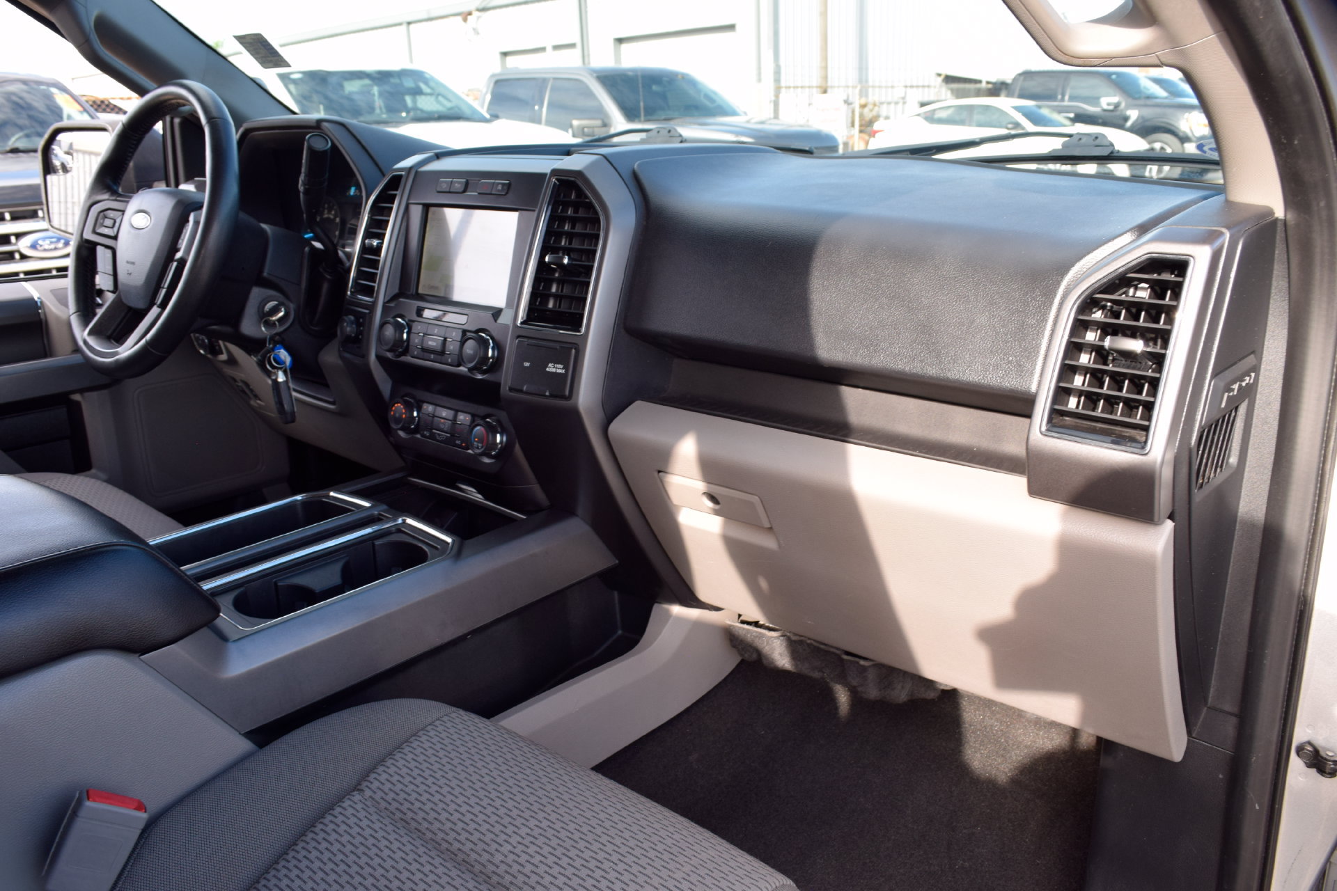 Used 2020 Ford F150 XLT w/ Equipment Group 302A Luxury AWD/4WD image 22