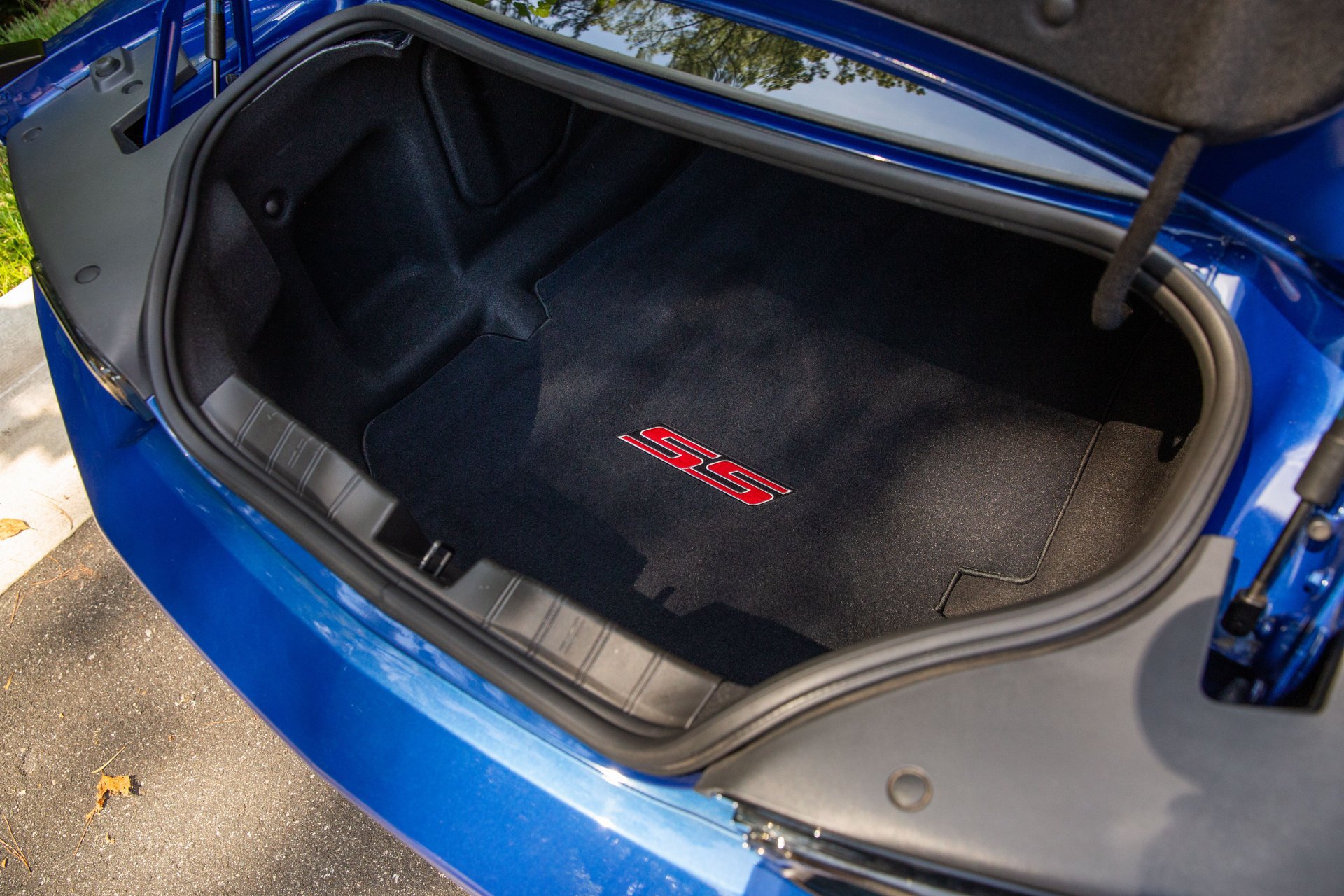 Used 2023 Chevrolet Camaro SS RWD image 54