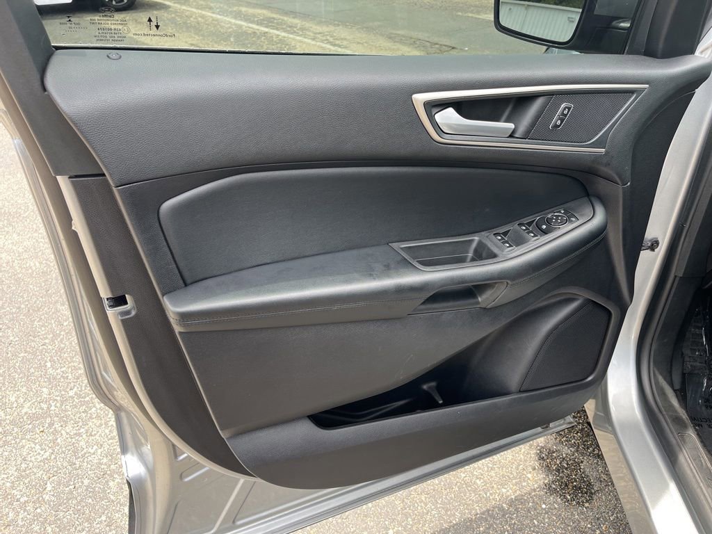Used 2022 Ford Edge SEL AWD/4WD image 12