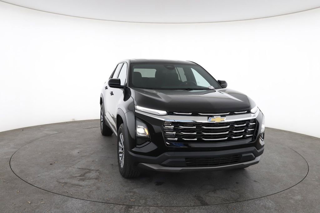 Used 2025 Chevrolet Equinox LT image 3