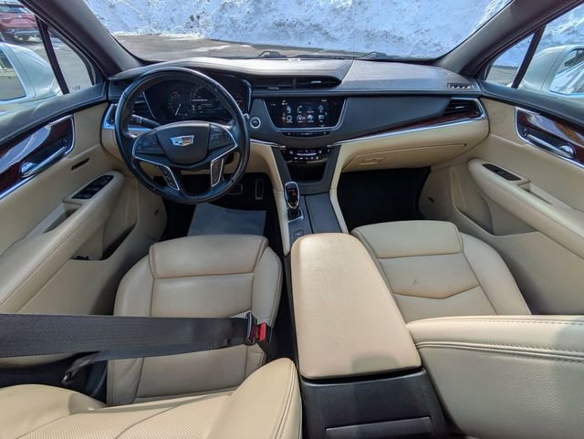 Used 2019 Cadillac XT5 Luxury image 32