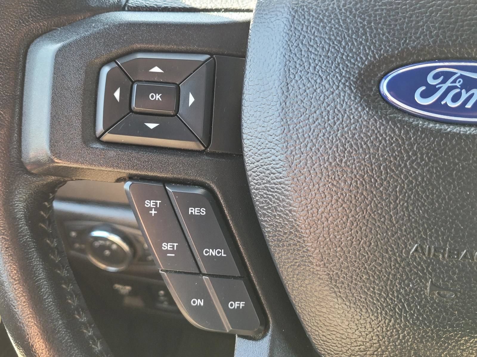 Used 2020 Ford F150 XLT w/ Equipment Group 302A Luxury AWD/4WD image 31