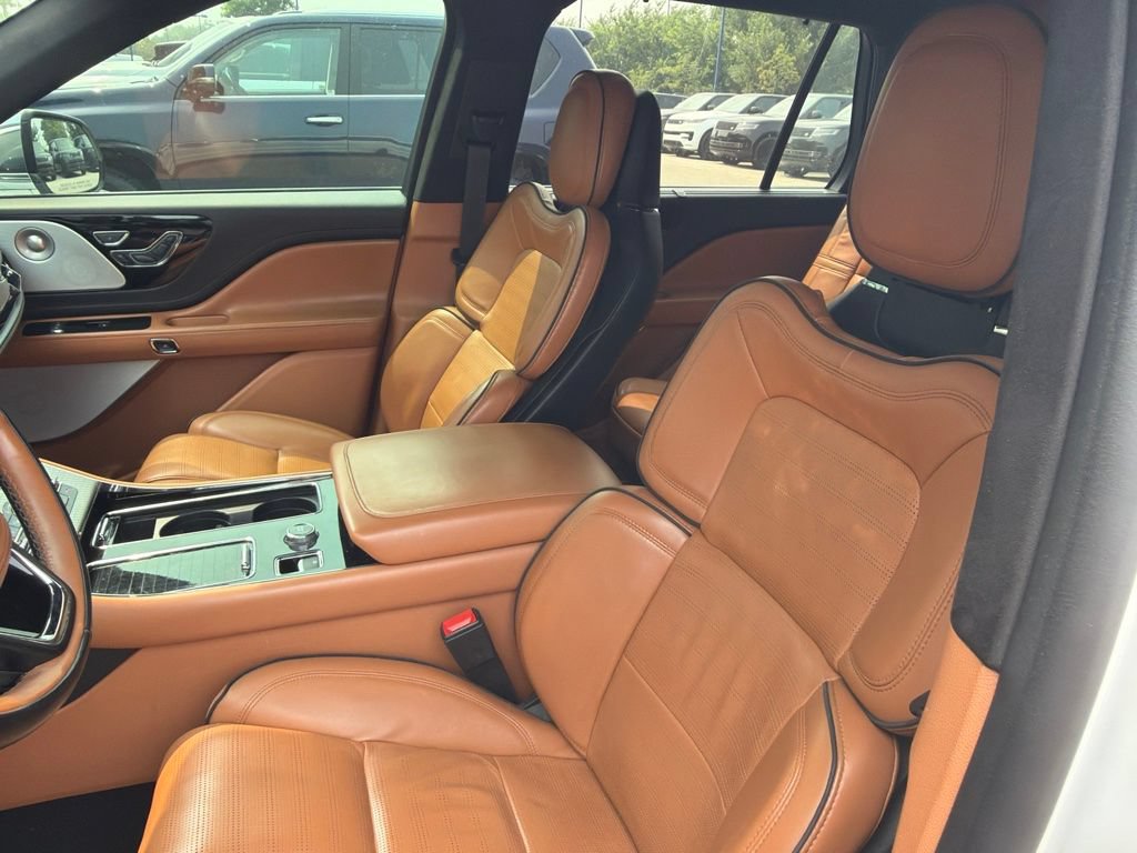 Used 2020 Lincoln Aviator Black Label w/ Dynamic Handling Package AWD/4WD image 14
