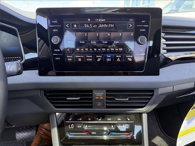 New 2025 Volkswagen Jetta SE FWD image 15