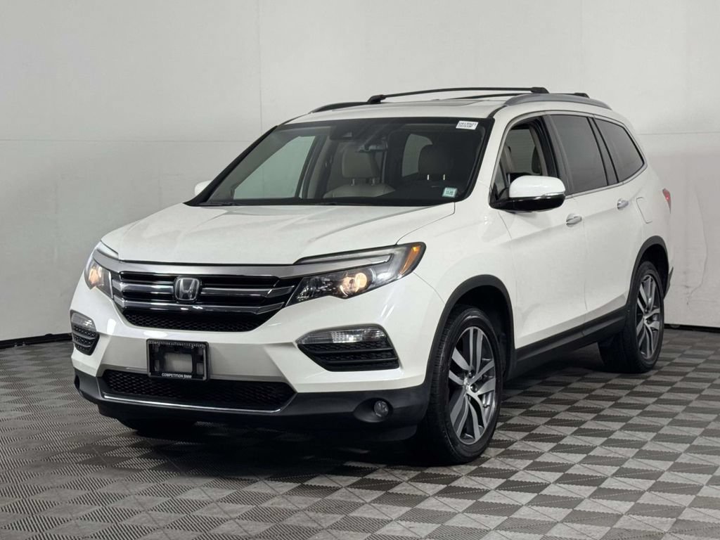 Used 2017 Honda Pilot Touring image 7