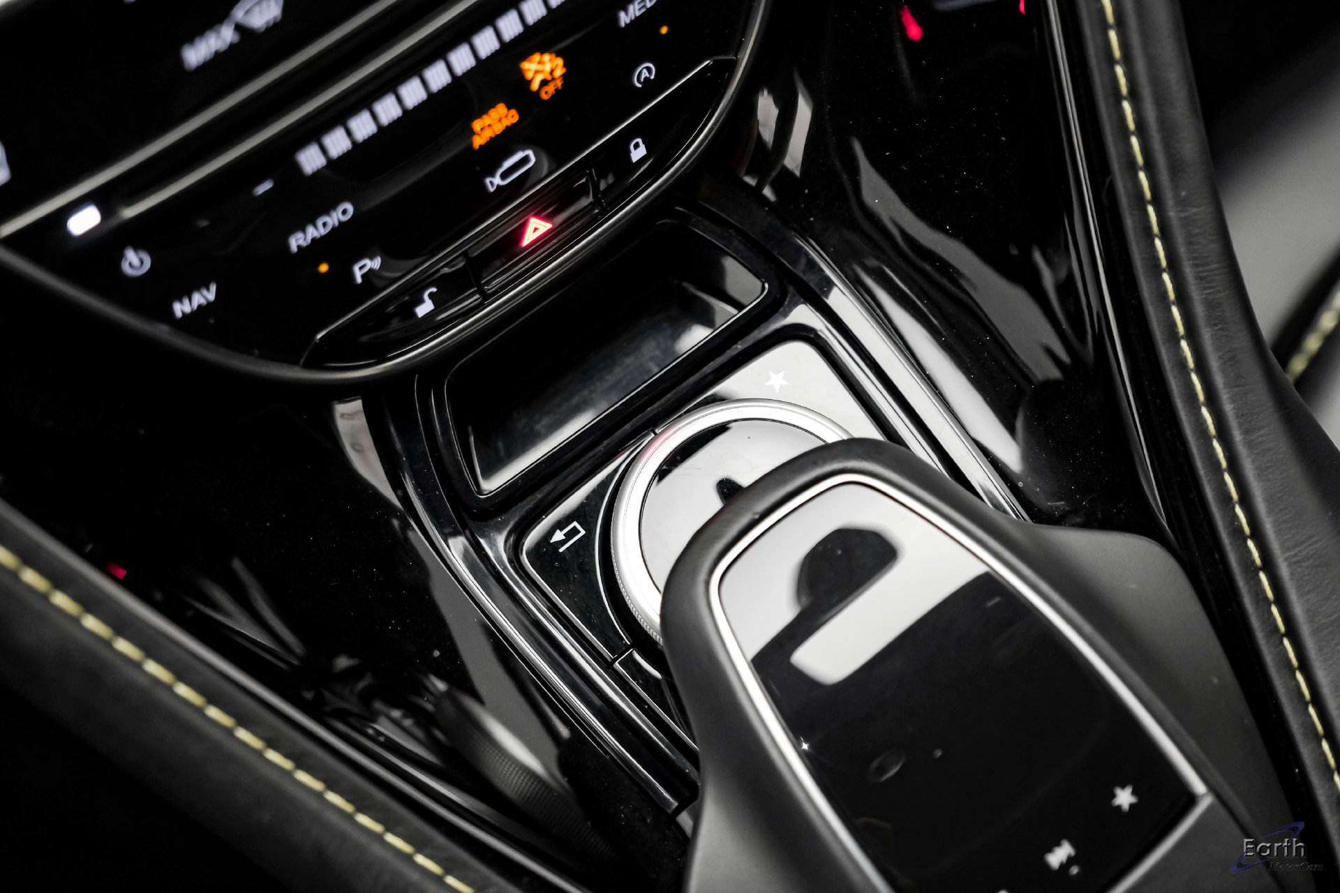 Used 2019 Aston Martin DBS Superleggera RWD image 64