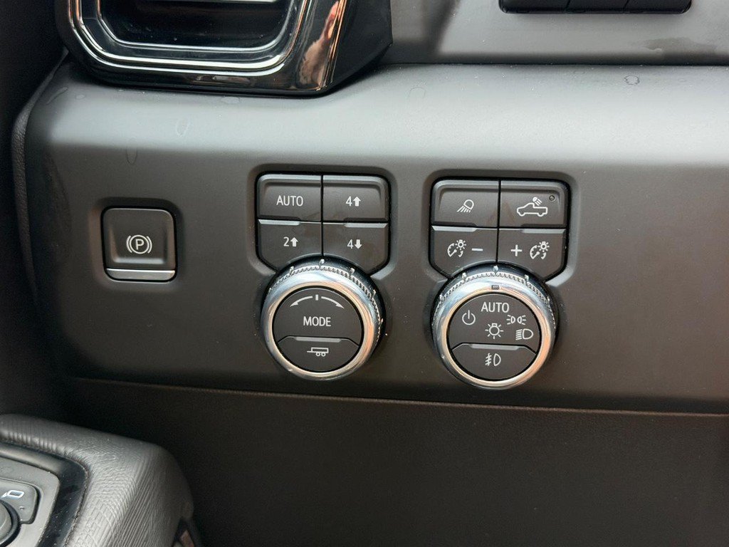 Used 2023 GMC Sierra 1500 AT4X AWD/4WD image 16