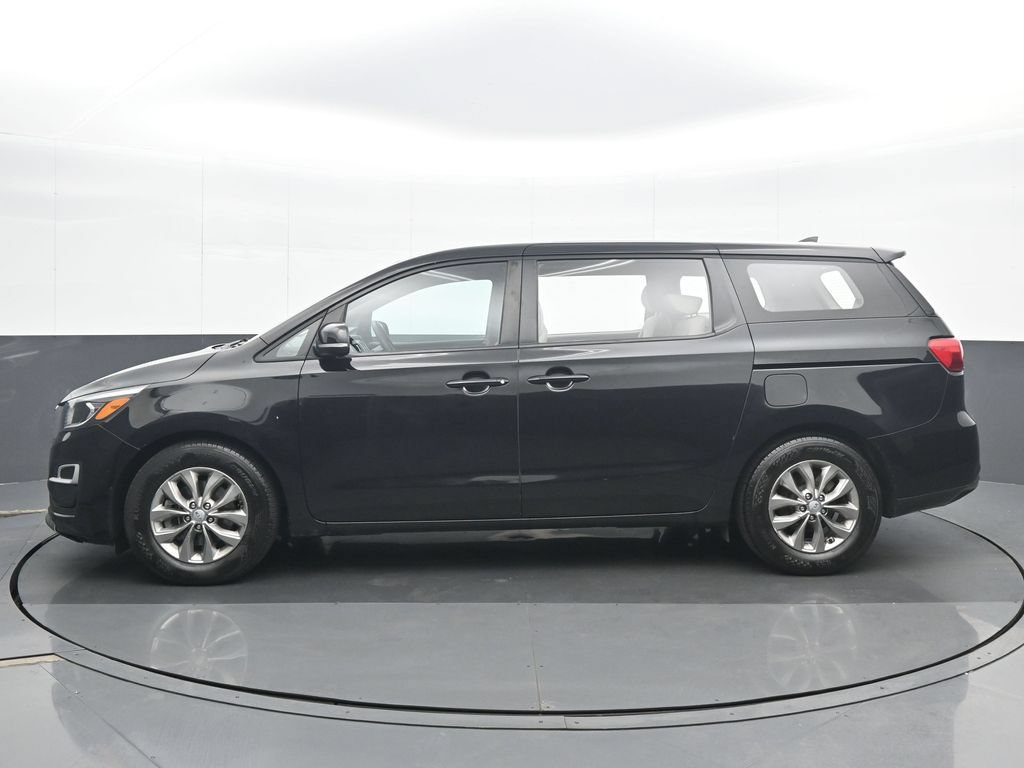 Used 2020 Kia Sedona L FWD image 3