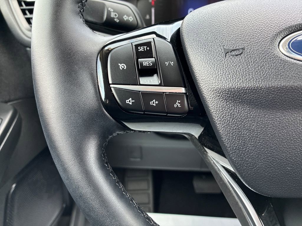 Used 2023 Ford Escape Active image 23