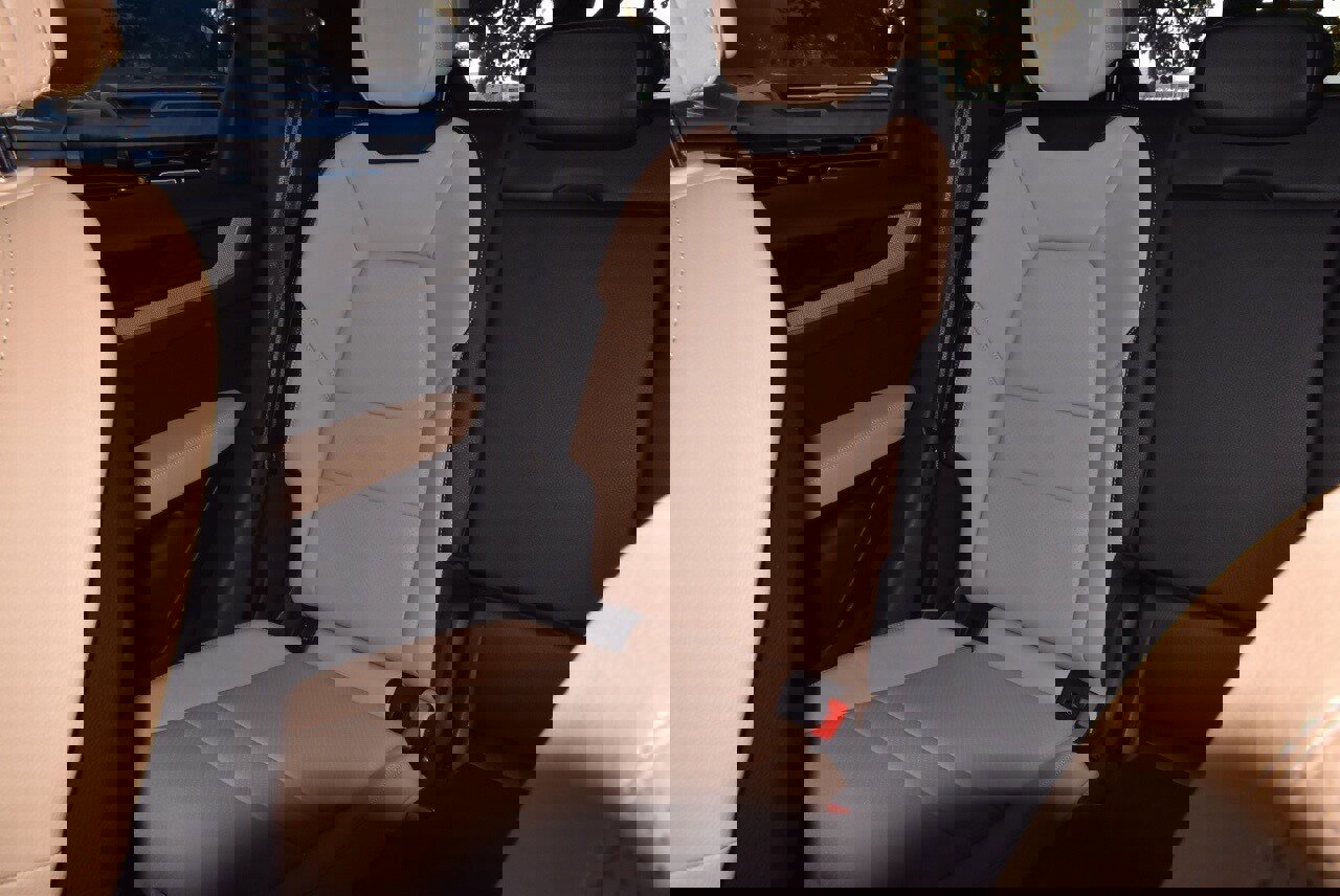 Used 2025 Porsche Cayenne image 19