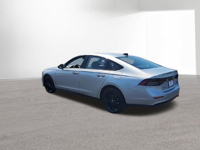Certified 2025 Honda Accord SE image 6