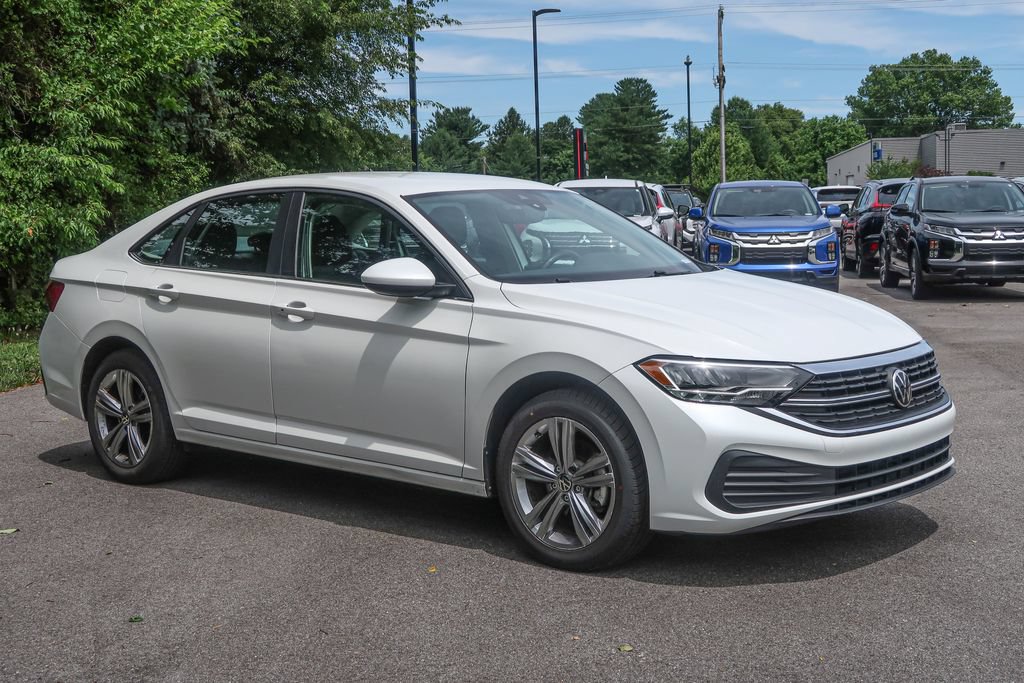 Used 2023 Volkswagen Jetta SE FWD image 7