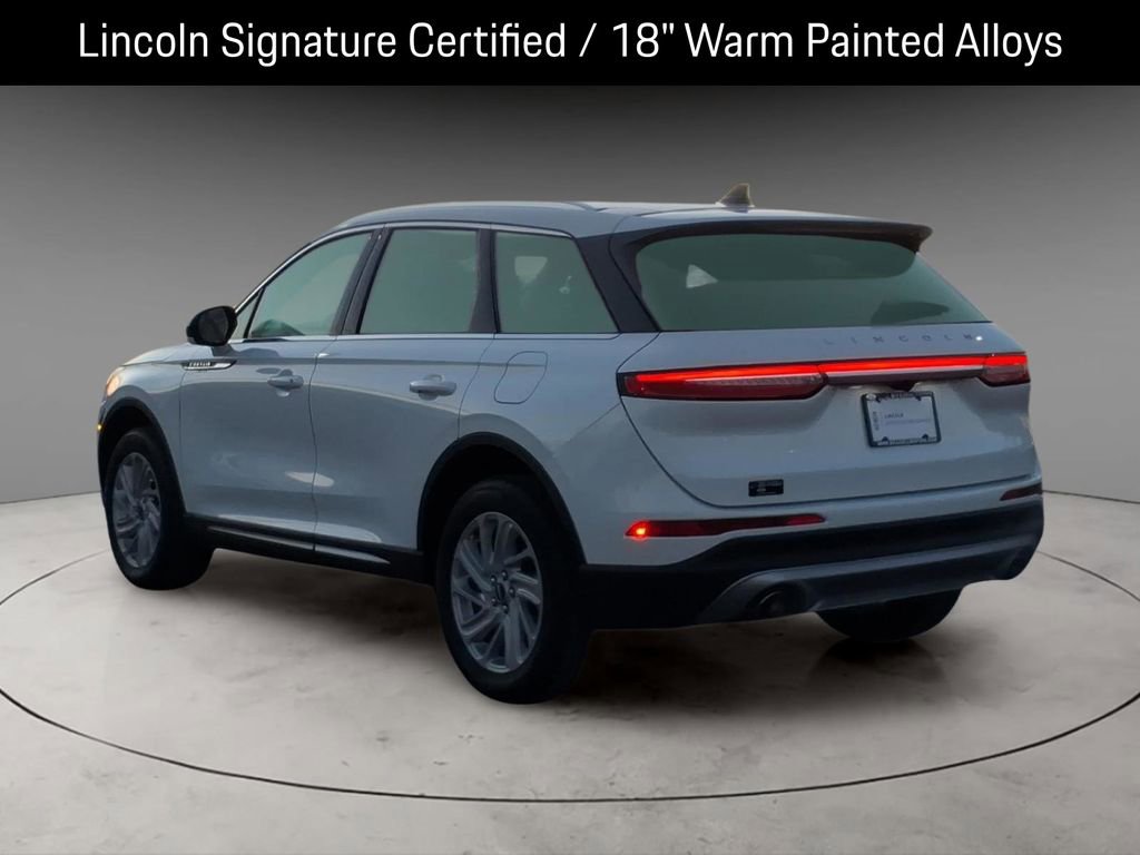 Certified 2022 Lincoln Corsair FWD image 3