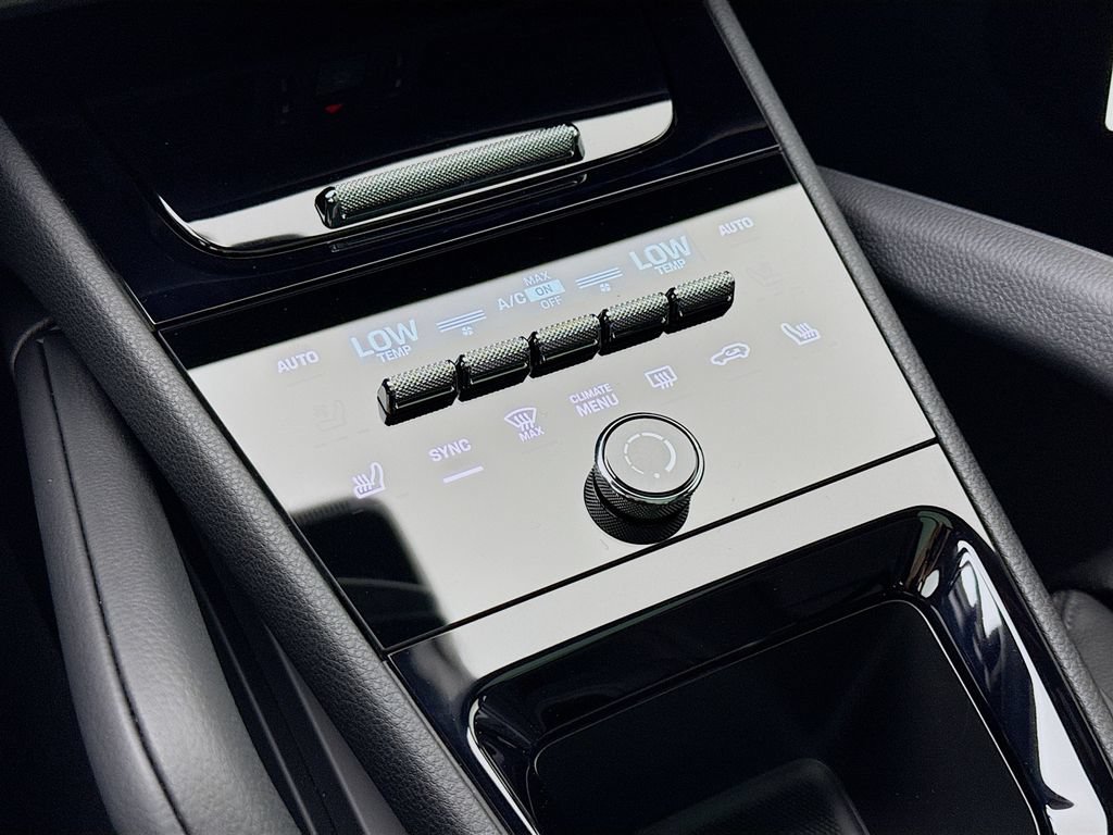 New 2026 Porsche Cayenne AWD/4WD image 21