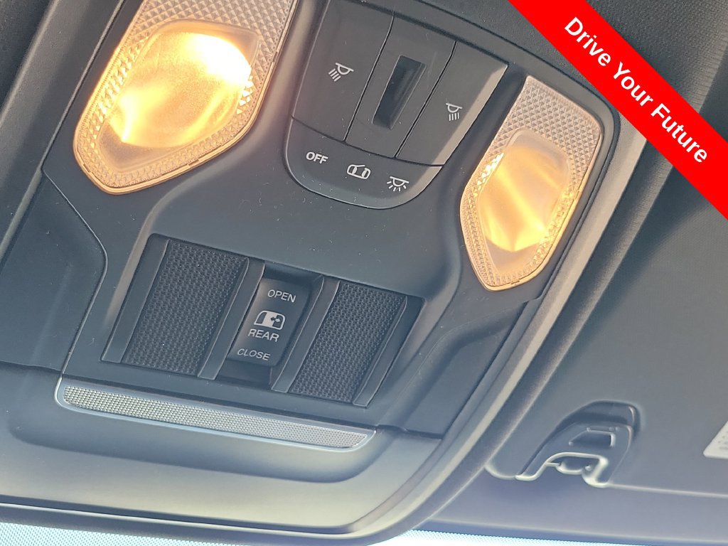 Used 2022 RAM 3500 Tradesman AWD/4WD image 17