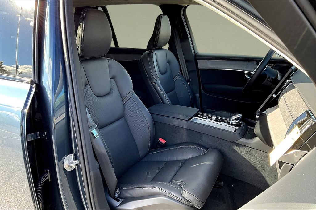 New 2026 Volvo XC90 B6 Ultra w/ Protection Package AWD/4WD image 11
