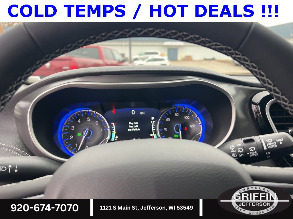 New 2026 Chrysler Pacifica Select image 24