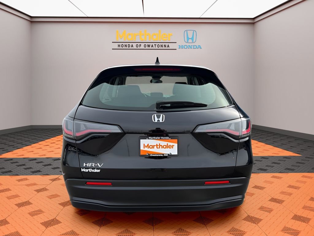 Used 2023 Honda HR-V LX image 4