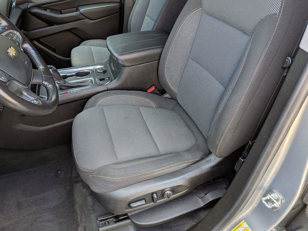 Used 2018 Chevrolet Traverse LT AWD/4WD image 23