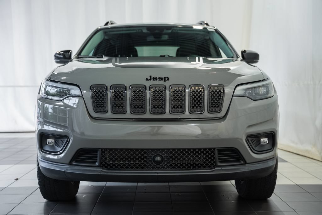 Used 2022 Jeep Cherokee Latitude w/ Trailer Tow Group AWD/4WD image 2